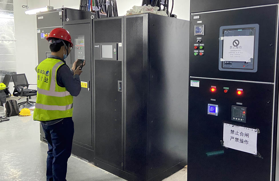 Gli UPS modulari EVADA potenziano il Data Center della rete statale di Henan: